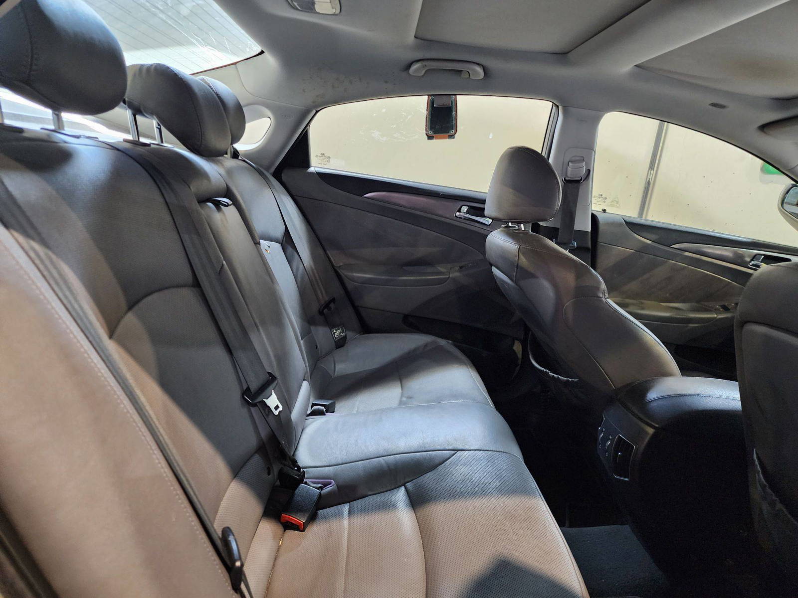 2011 HYUNDAI SONATA — 162326 Miles — Lot 70410884 — Main - Marhaba Auctions Used Cars - Image 7