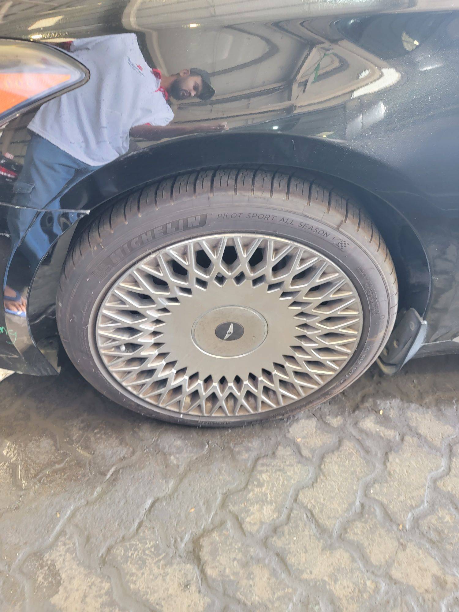 HYUNDAI GENESIS 2015 - Marhaba Auction Used Cars - Image 7