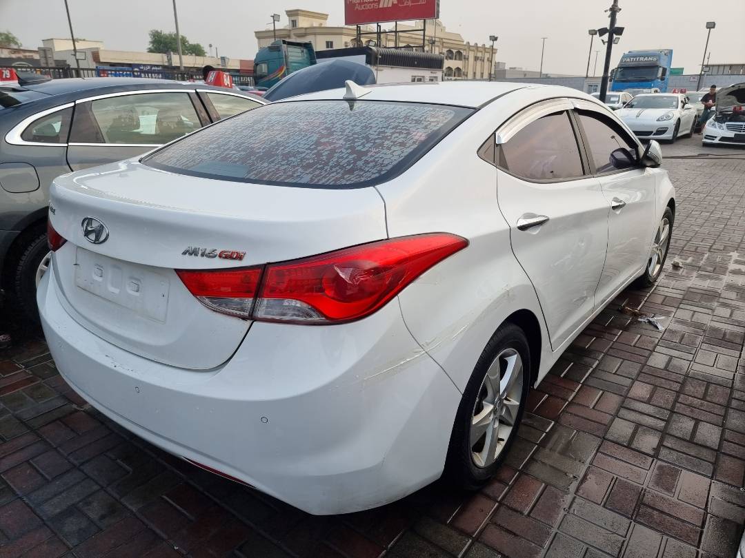 2011 HYUNDAI AVANTE — 150824 KM — Lot 126004 — Ind. 12 - Marhaba Auctions Used Cars - Image 4