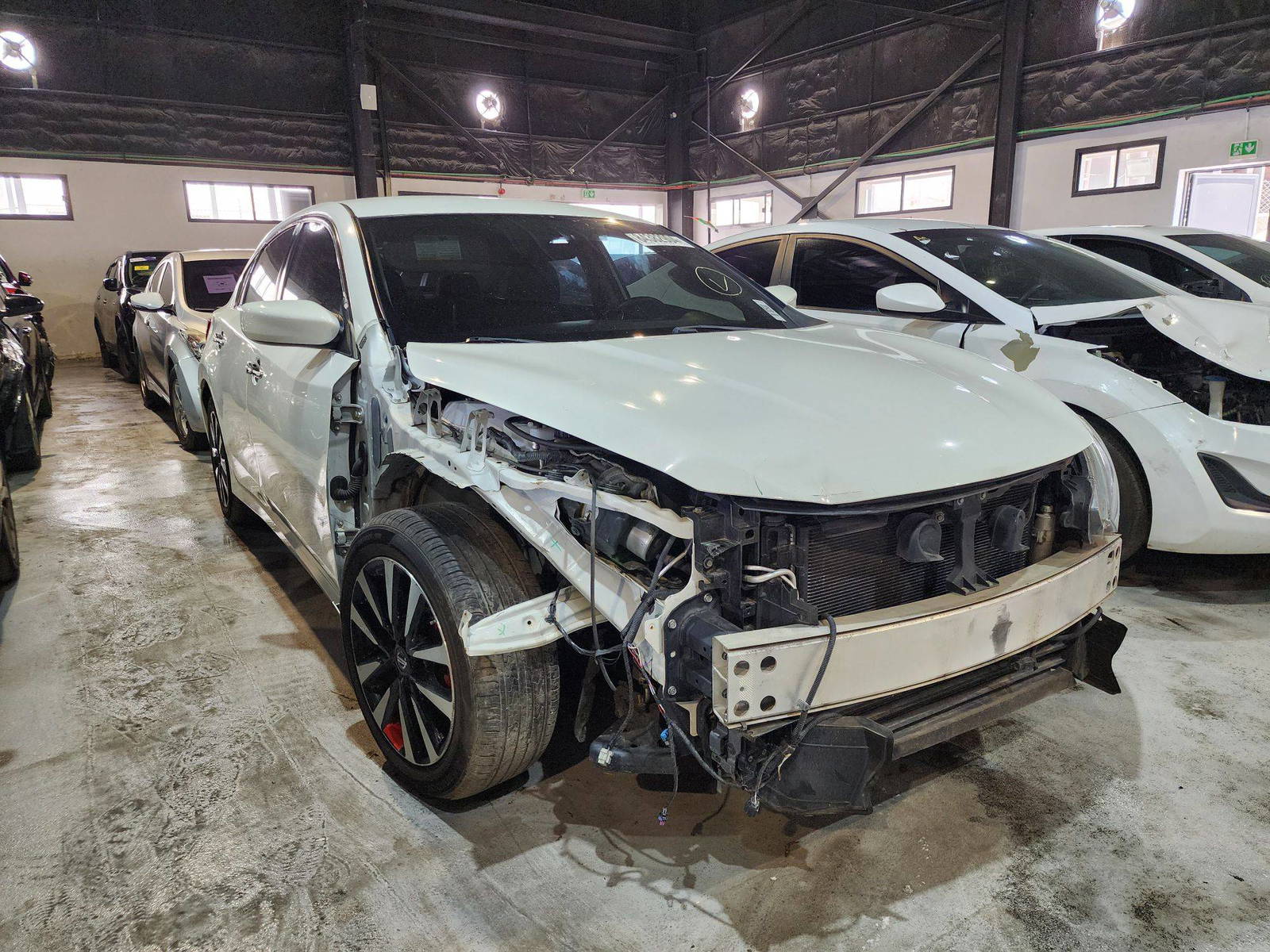 2018 NISSAN ALTIMA — 135228 Miles — Lot 84382904 — Al Quoz - Marhaba Auctions Used Cars - Image 5