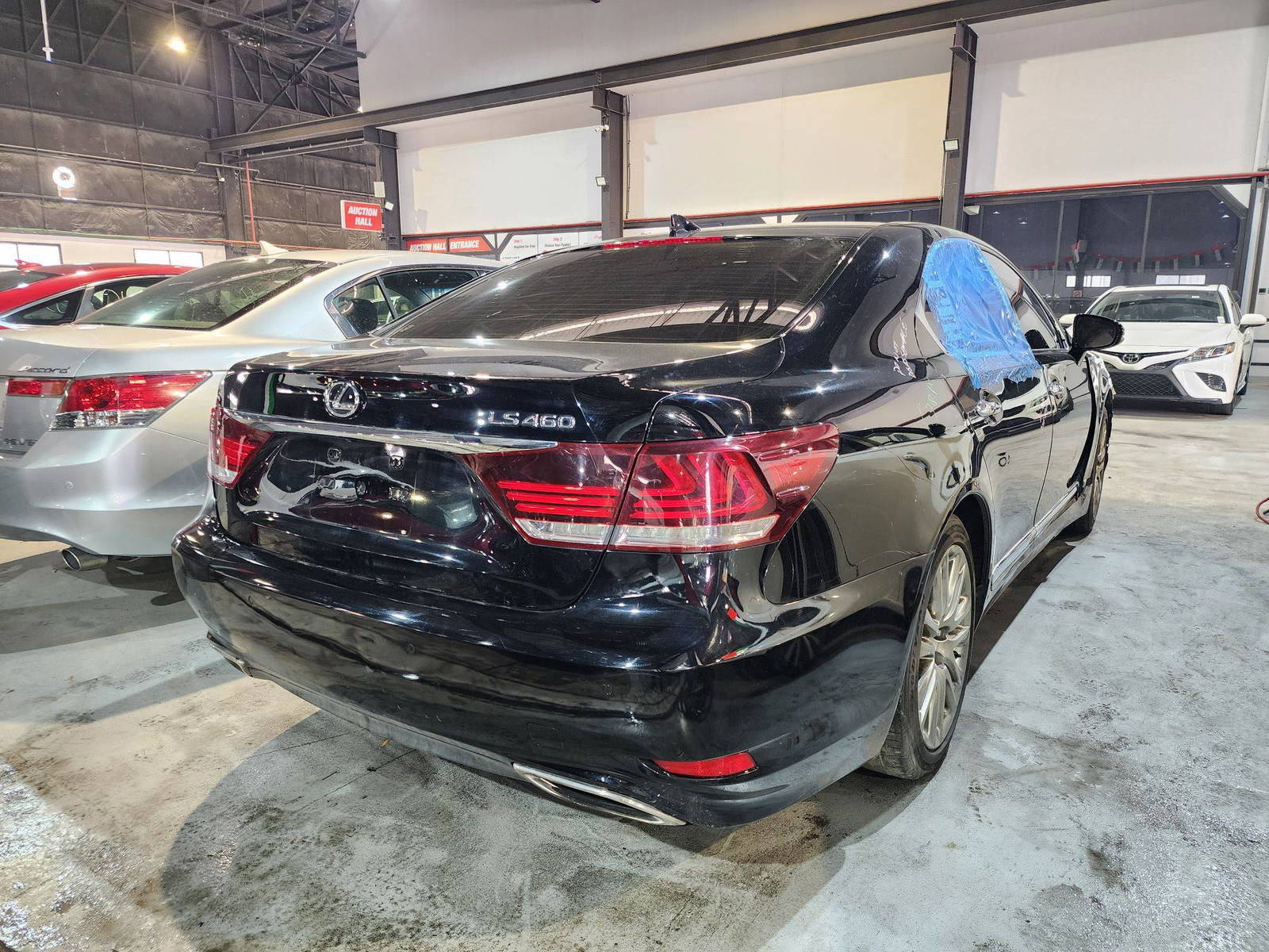 2014 LEXUS LS 460 — 124214 Miles — Lot 44198985 — Al Quoz - Marhaba Auctions Used Cars - Image 4