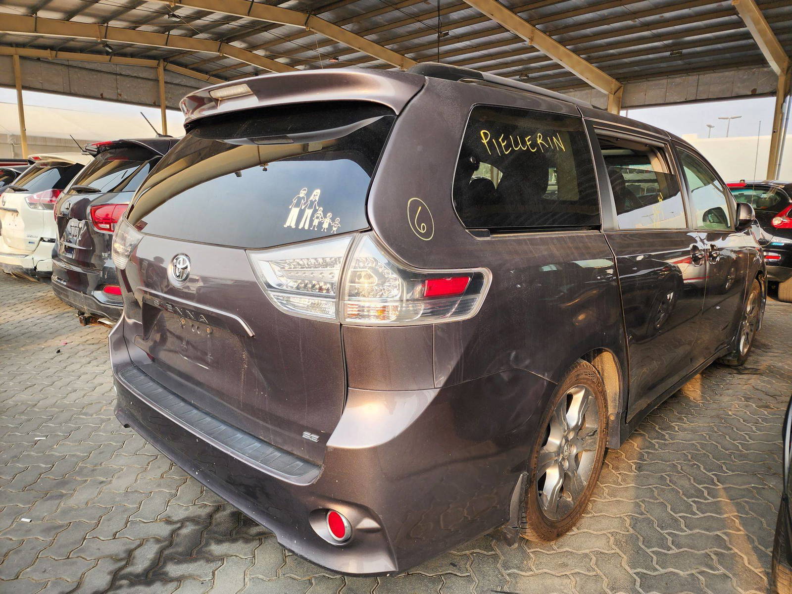2012 TOYOTA SIENNA — 266982 KM — Lot 187433 — Souq - Marhaba Auctions Used Cars - Image 3