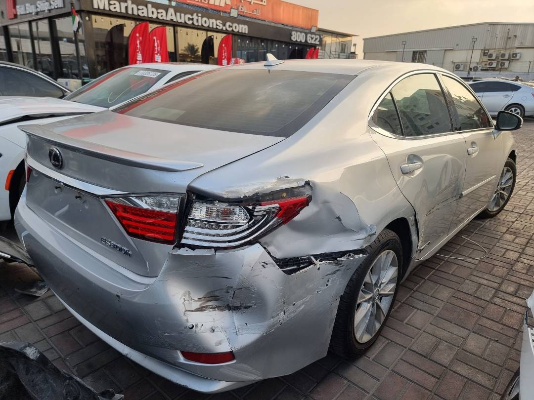 LEXUS ES 300H 2014 - Marhaba Auction Used Cars - Image 4