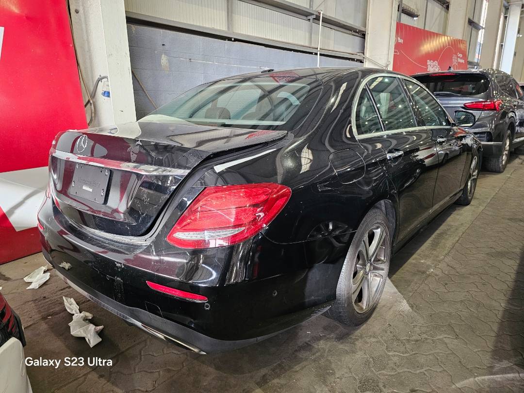 MERCEDES BENZ E-300 2017 - Marhaba Auction Used Cars - Image 4
