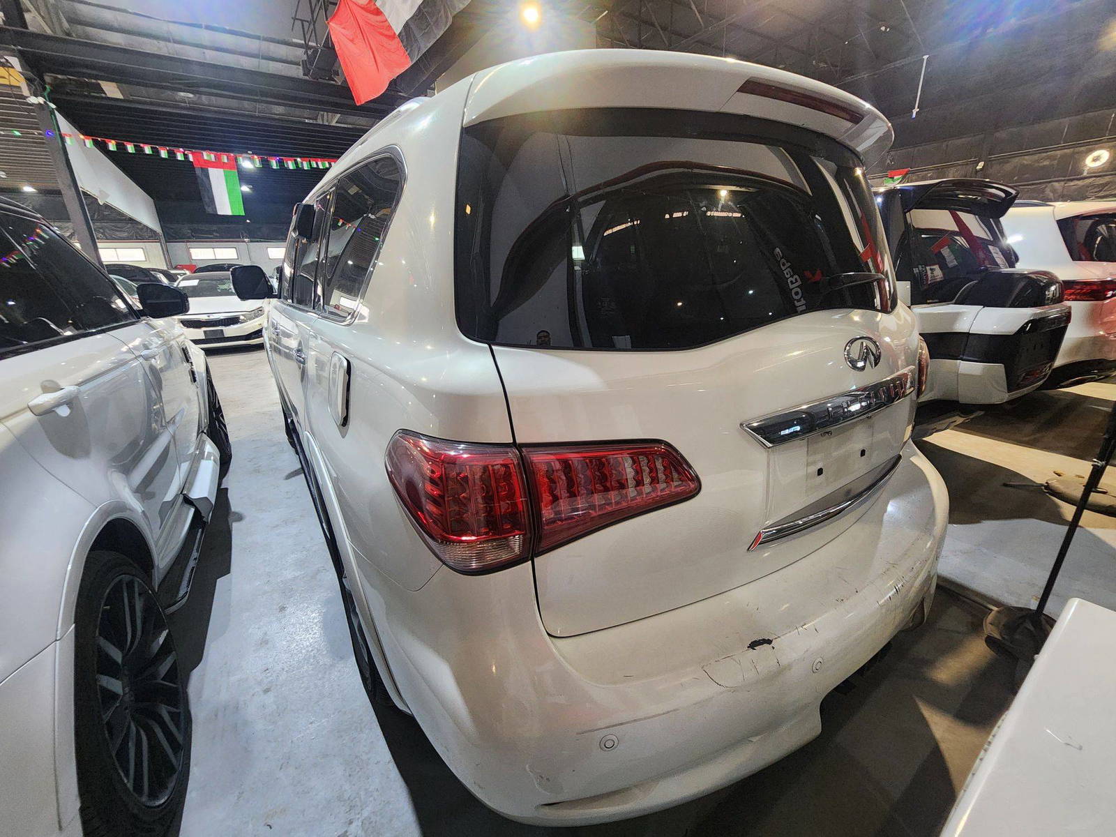 2014 INFINITI QX80 — 183312 Miles — Lot 43067639 — Ind. 12 - Marhaba Auctions Used Cars - Image 6