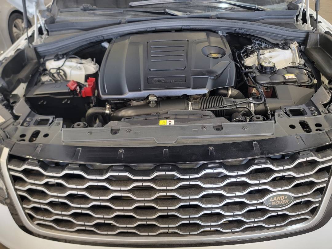 2018 LAND ROVER RANGE ROVER VELAR — 70195 Miles — Lot JA737404 — Main - Marhaba Auctions Used Cars - Image 11