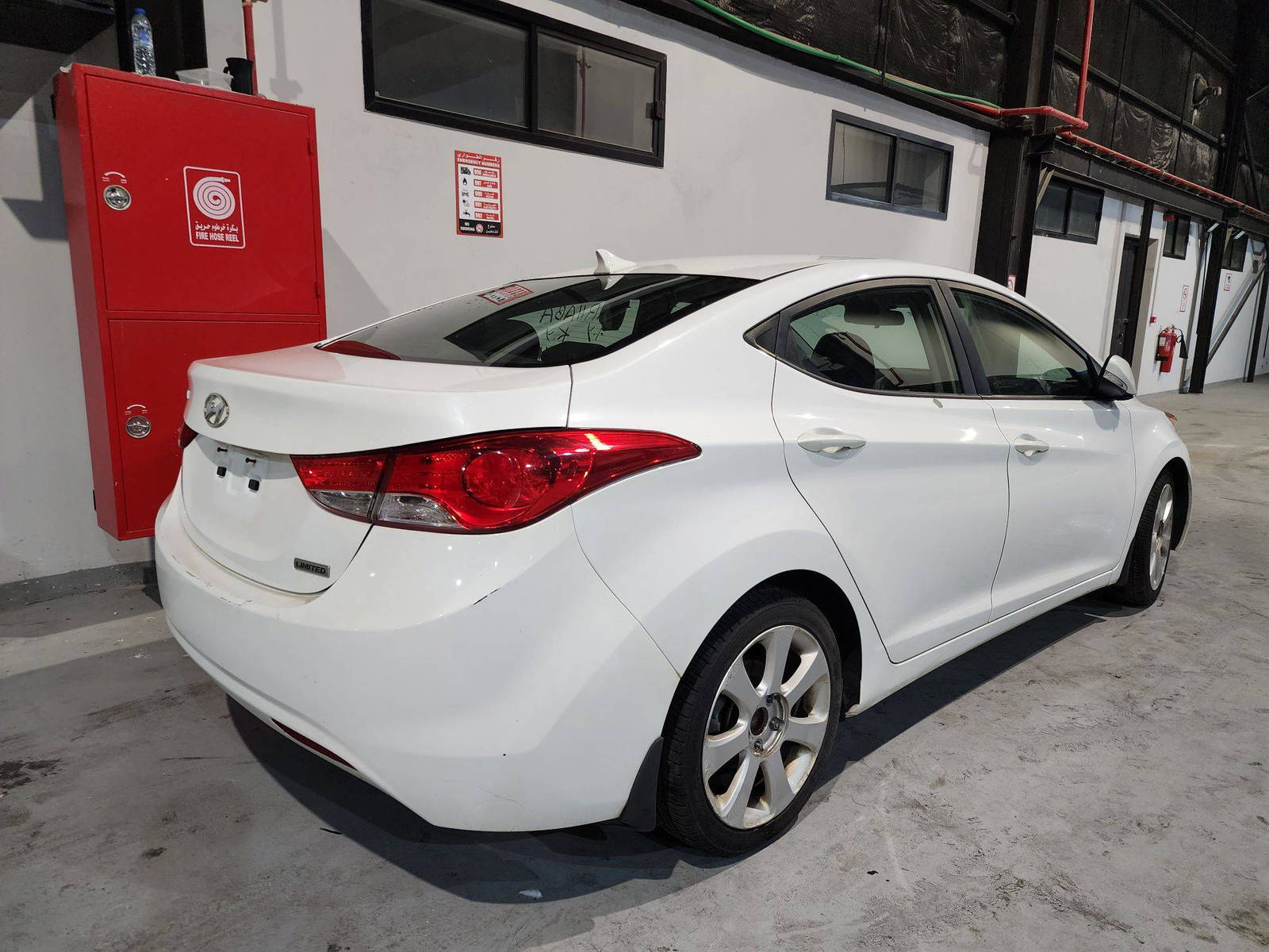 2013 HYUNDAI ELANTRA — 162087 Miles — Lot 52520394 — Al Quoz - Marhaba Auctions Used Cars - Image 5