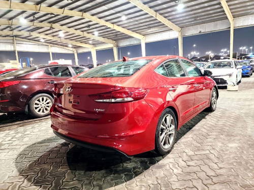 HYUNDAI ELANTRA