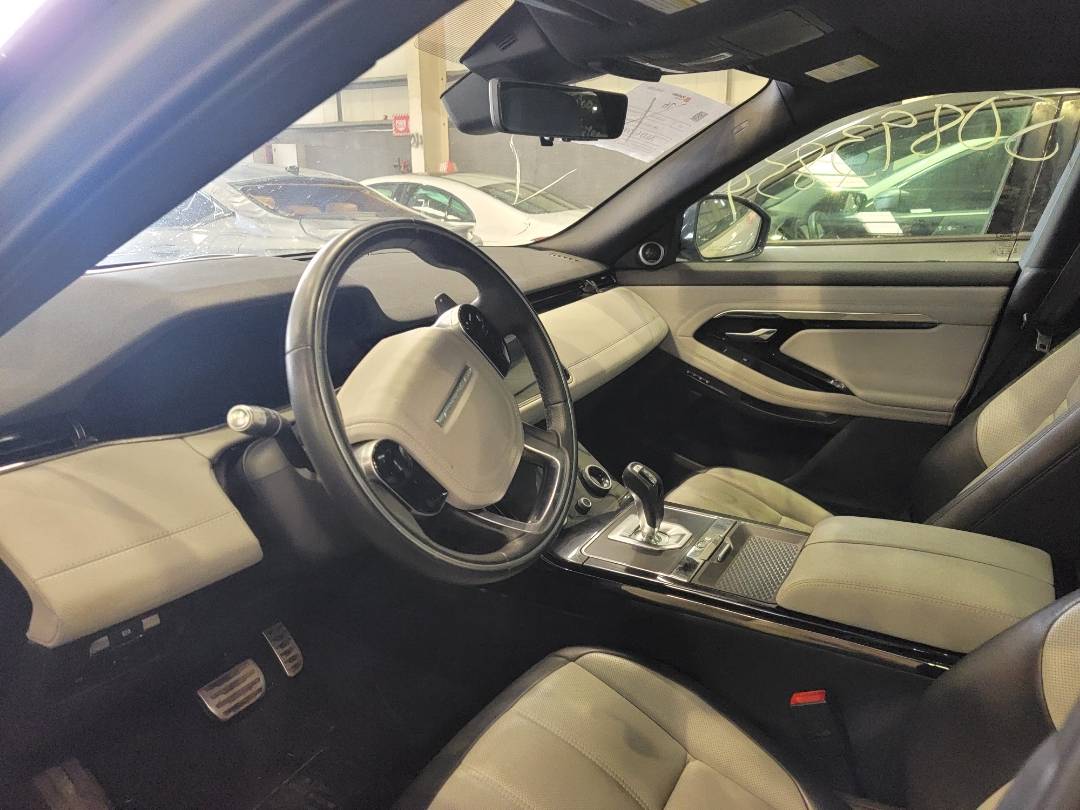 2020 LAND ROVER RANGE ROVER EVOQUE — 43951 Miles — Lot H032649 — Main - Marhaba Auctions Used Cars - Image 6
