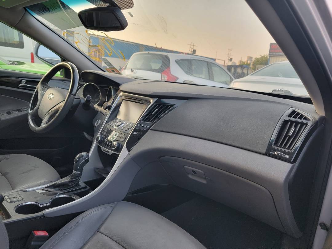 2013 HYUNDAI SONATA — 165640 Miles — Lot H675658 — Main - Marhaba Auctions Used Cars - Image 8