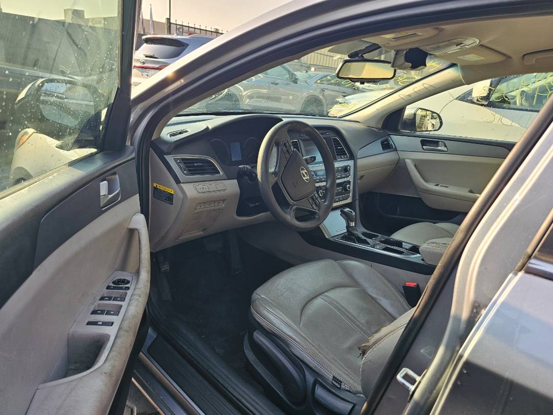 2017 HYUNDAI SONATA — 179236 Miles — Lot 43047053 — Souq - Marhaba Auctions Used Cars - Image 9