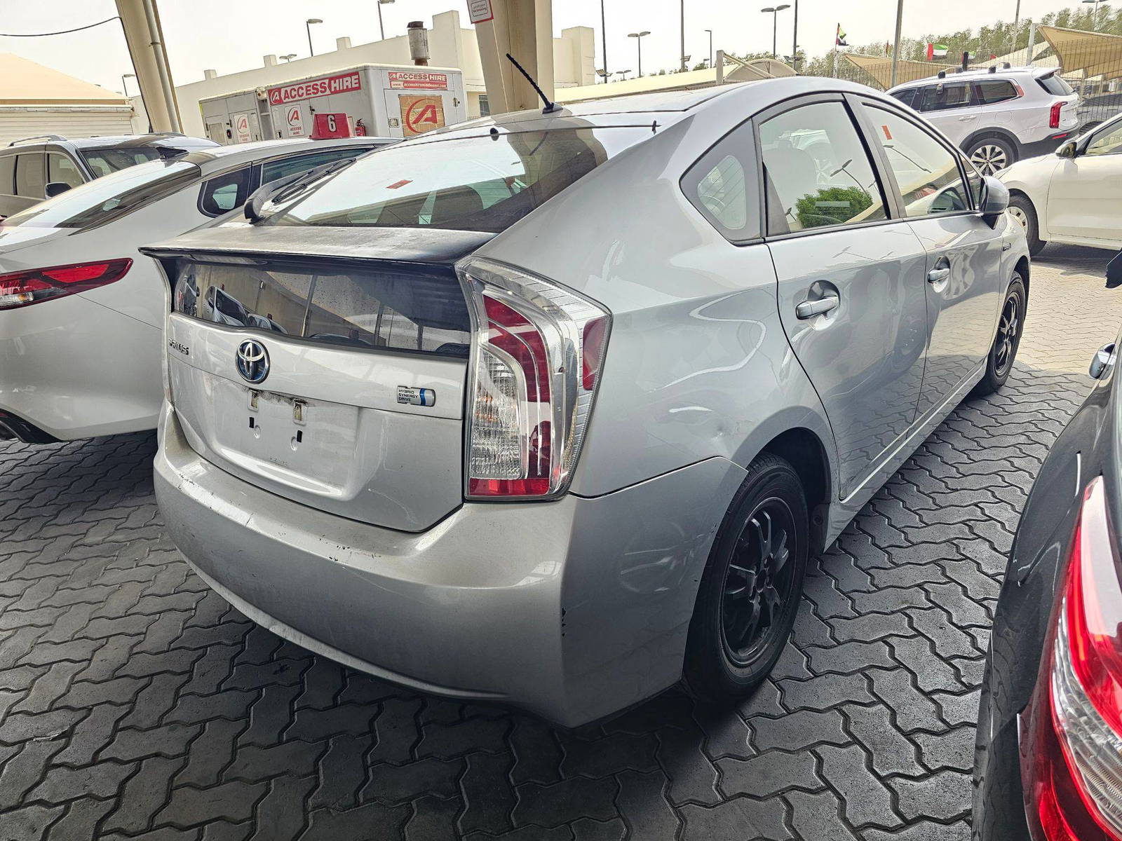 2012 TOYOTA PRIUS — 153139 Miles — Lot 0C5411608 — Souq - Marhaba Auctions Used Cars - Image 4