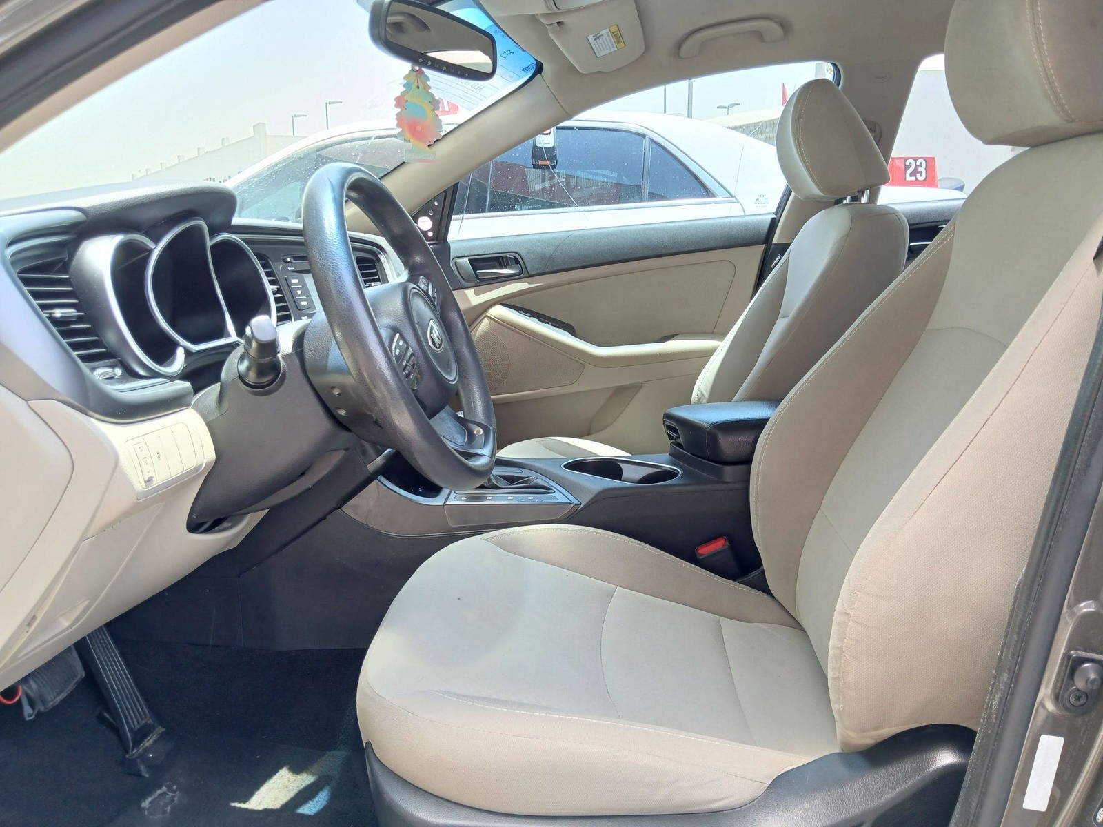 2014 KIA OPTIMA — 187459 Miles — Lot 294602 — Souq - Marhaba Auctions Used Cars - Image 8