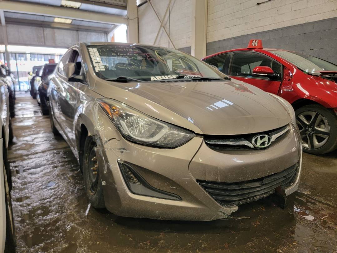 2016 HYUNDAI ELANTRA — 189107 KM — Lot 5GH776066 — Main - Marhaba Auctions Used Cars - Image 4
