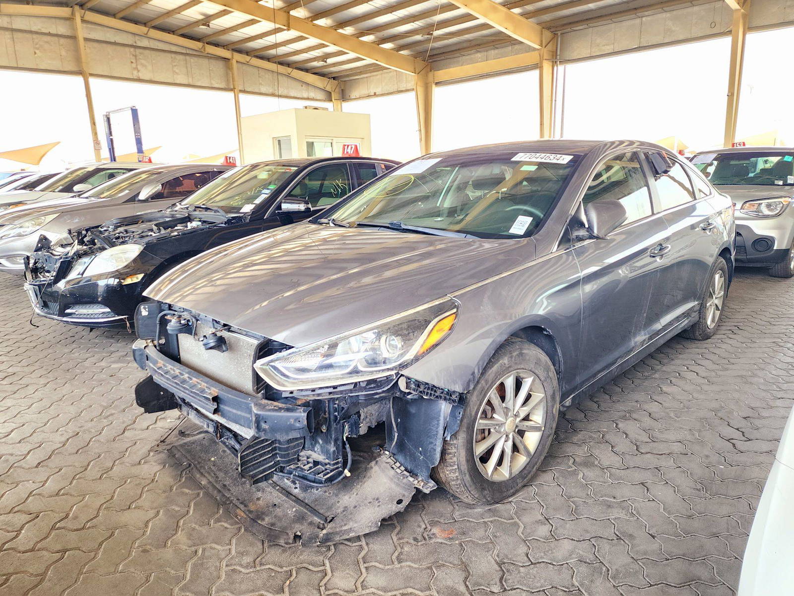 2018 HYUNDAI SONATA — 166744 KM — Lot 77044634 — Souq - Marhaba Auctions Used Cars - Image 5