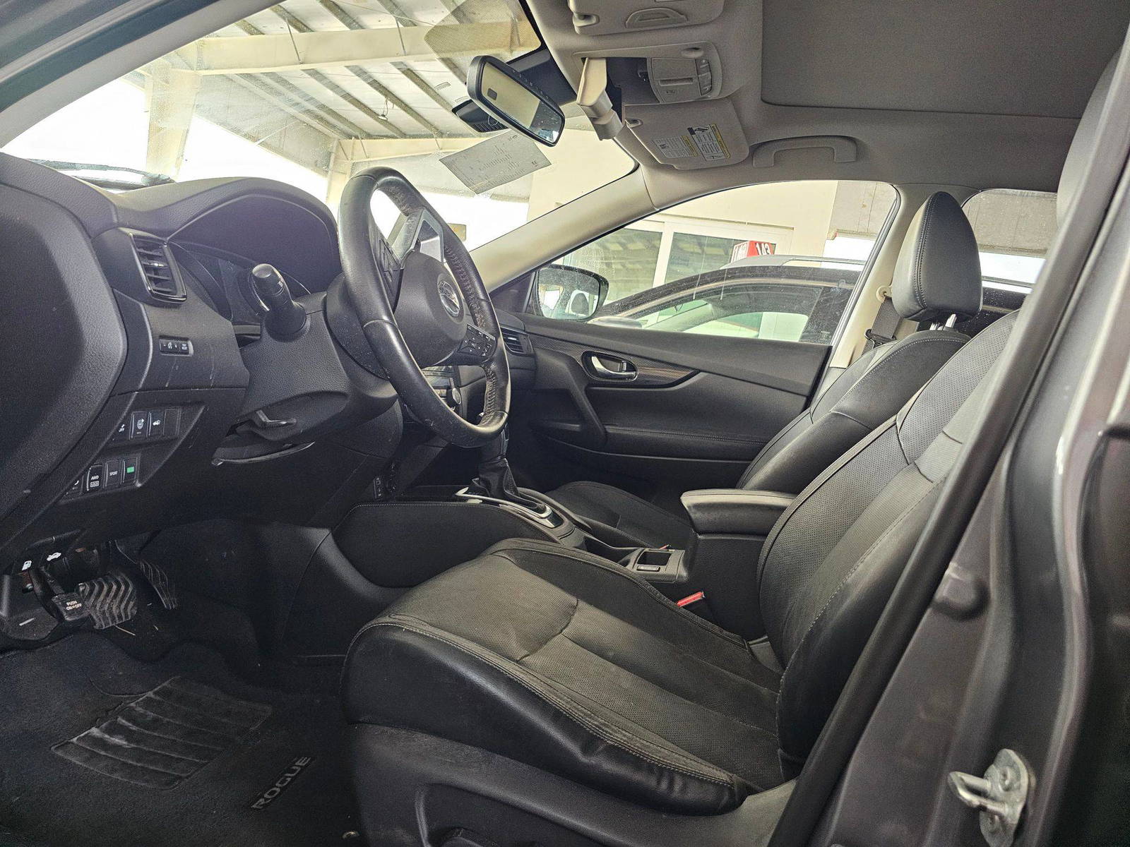 NISSAN ROGUE 2017 - Marhaba Auction Used Cars - Image 9