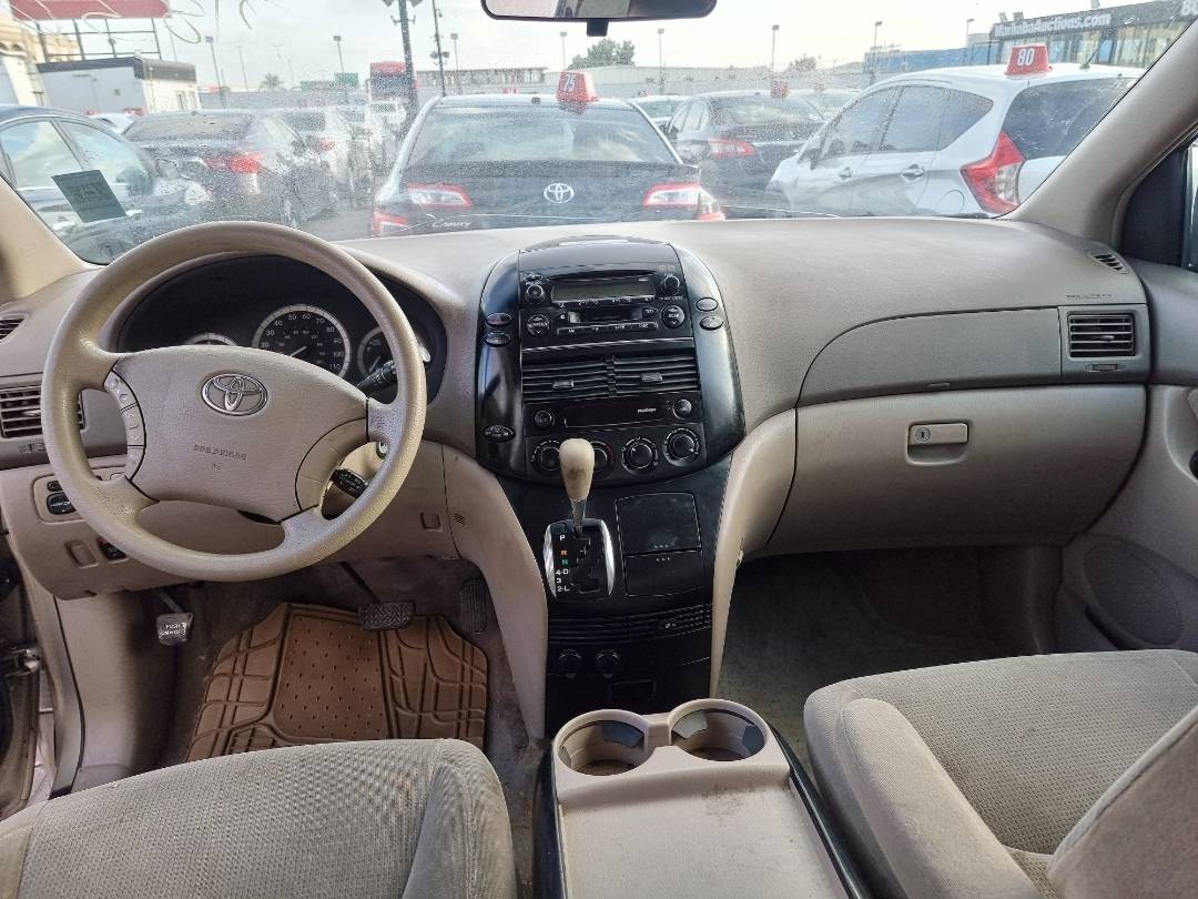 2004 TOYOTA SIENNA — 223777 Miles — Lot 214587 — Ind. 12 - Marhaba Auctions Used Cars - Image 6