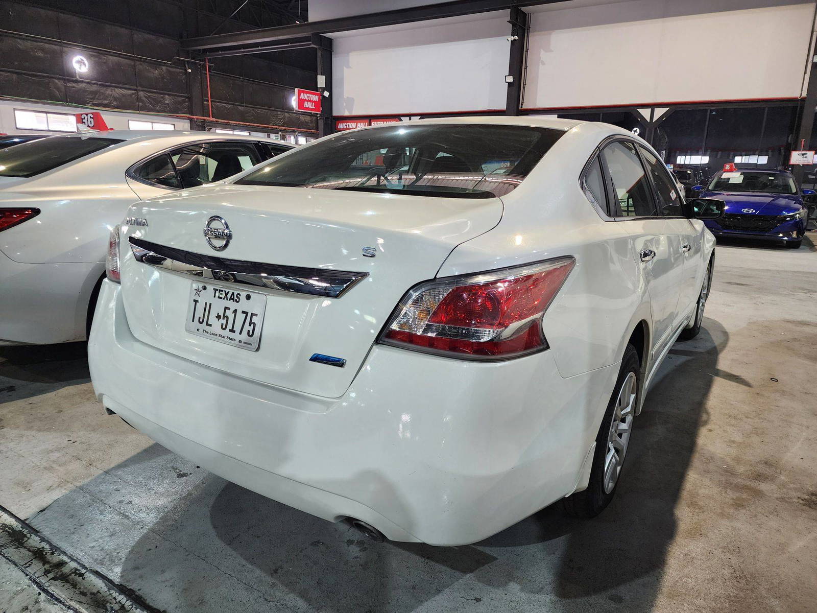 2014 NISSAN ALTIMA — 187728 Miles — Lot 386511 — Al Quoz - Marhaba Auctions Used Cars - Image 6