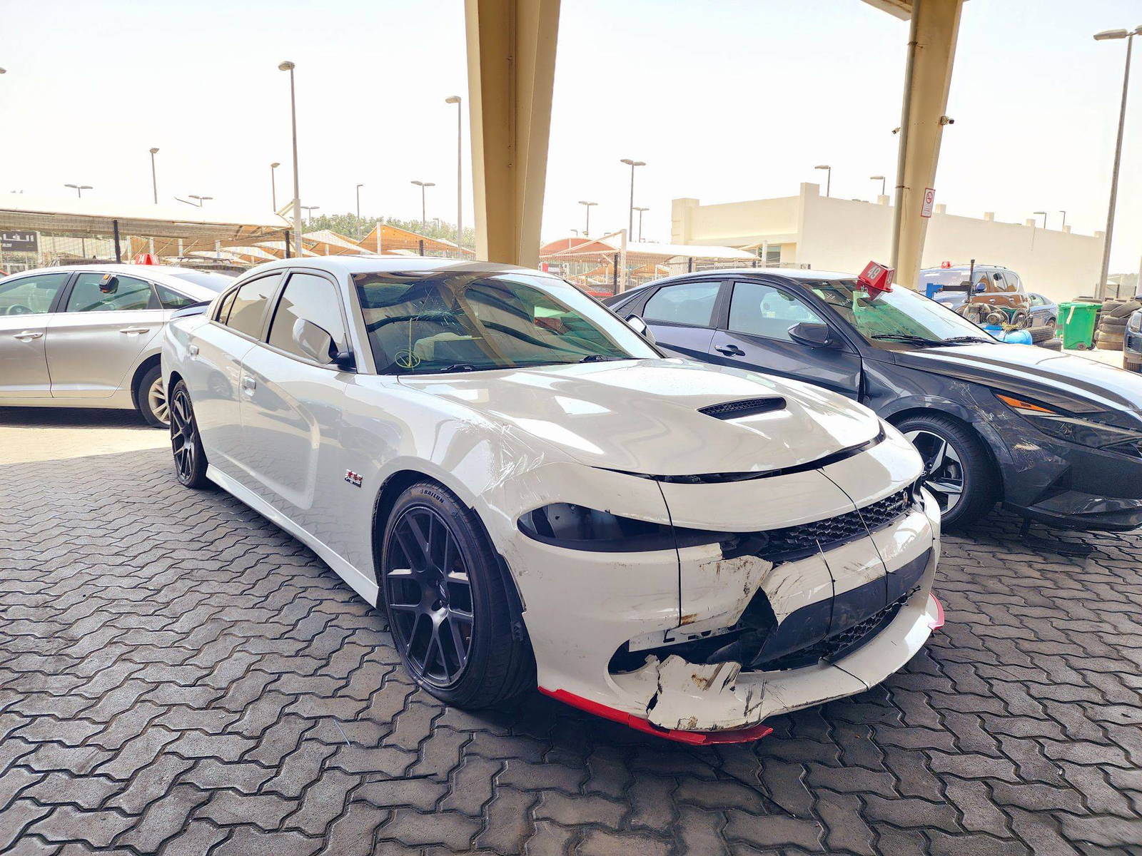 2019 DODGE CHARGER — 105253 Miles — Lot 87485344 — Souq - Marhaba Auctions Used Cars - Image 5
