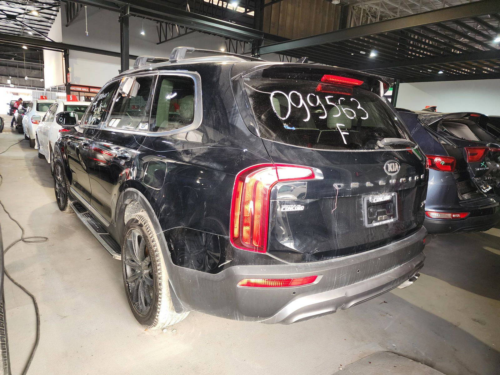 2021 KIA TELLURIDE — 56762 Miles — Lot 66301704 — Souq - Marhaba Auctions Used Cars - Image 4