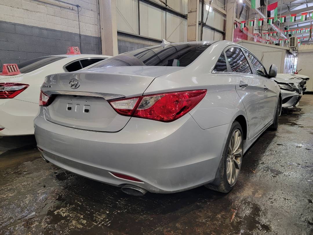 2013 HYUNDAI SONATA — 152093 Miles — Lot DH624909 — Main - Marhaba Auctions Used Cars - Image 3