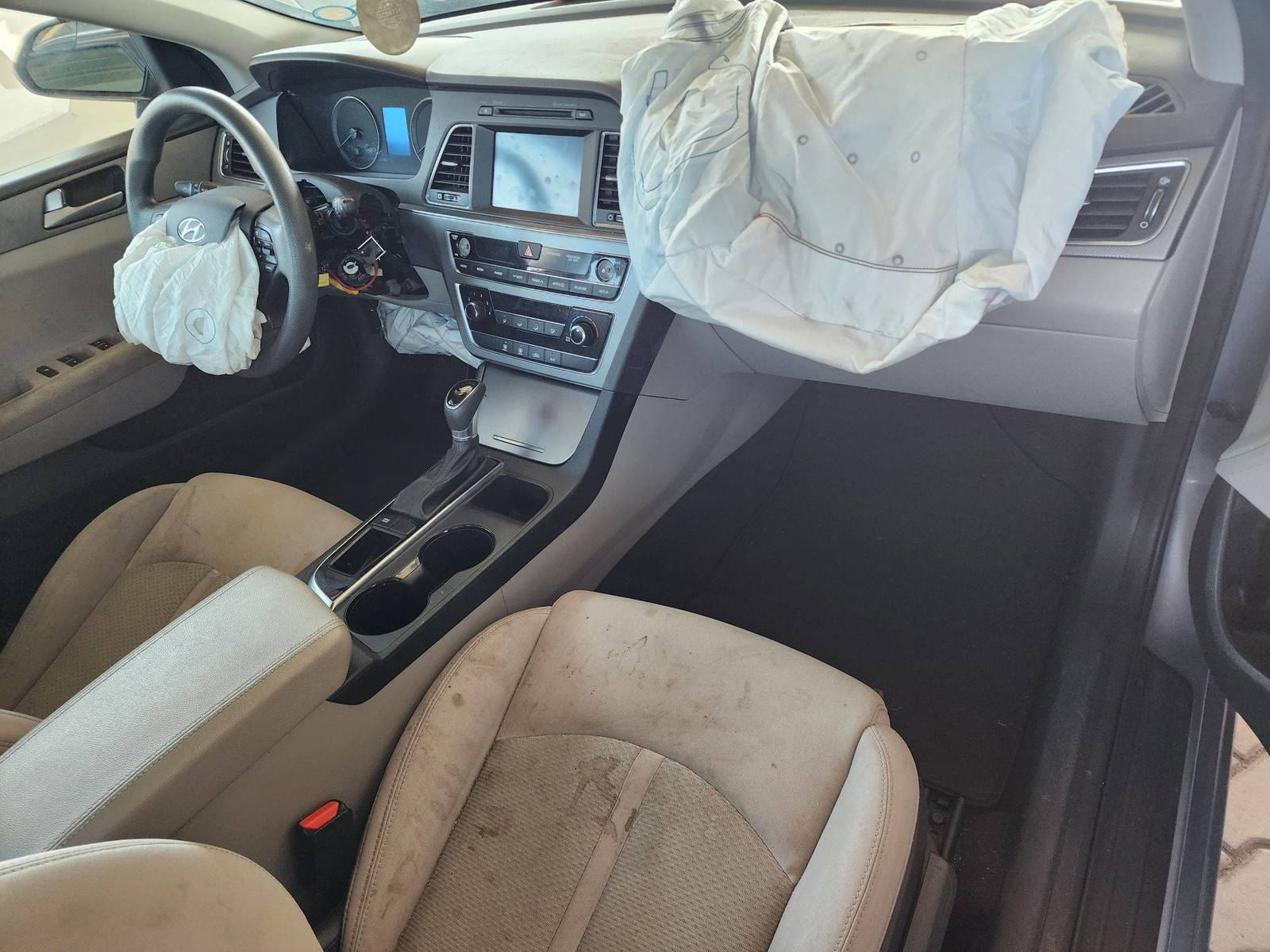 2017 HYUNDAI SONATA — 61706 Miles — Lot 37996672 - Marhaba Auctions Used Cars - Image 5