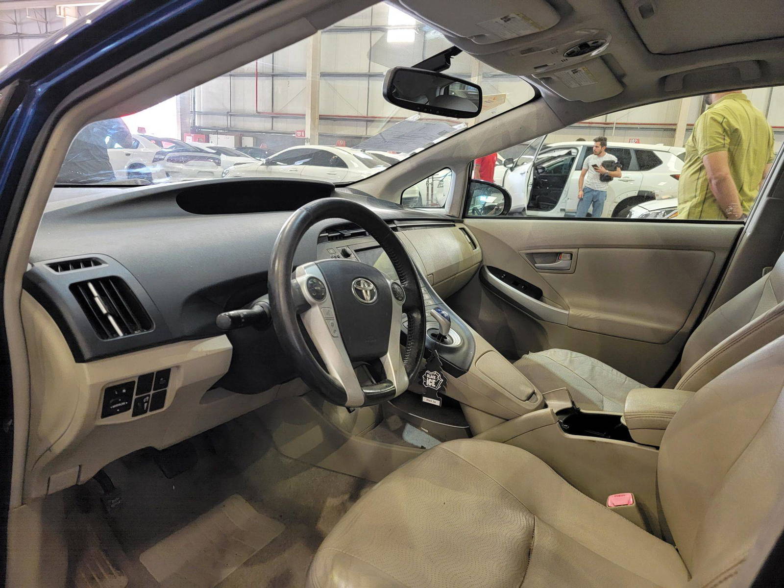 2010 TOYOTA PRIUS — 213836 Miles — Lot 0052069 — Souq - Marhaba Auctions Used Cars - Image 8