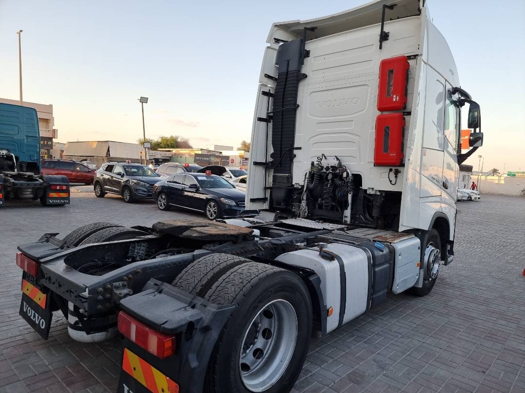 2016 VOLVO FH-Series — 848225 KM — Lot B777542 — Ind. 12 - Marhaba Auctions Used Cars - Image 5