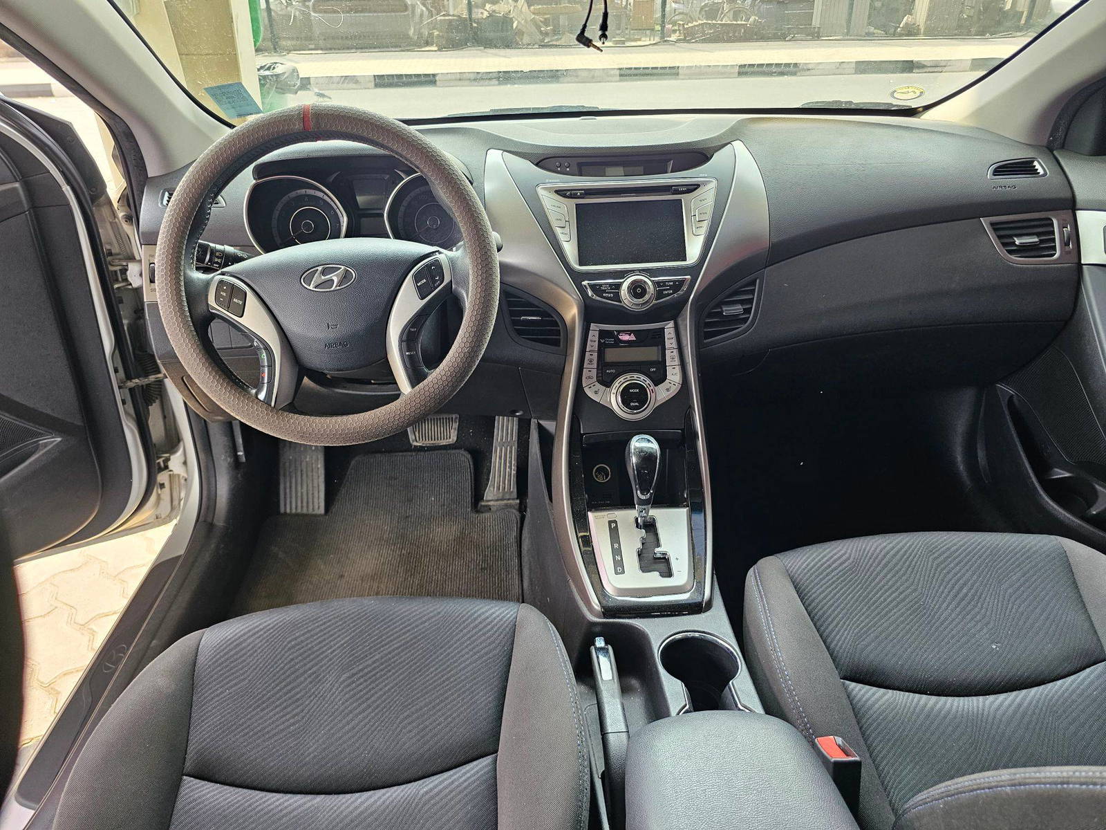 HYUNDAI AVANTE 2011 - Marhaba Auction Used Cars - Image 7