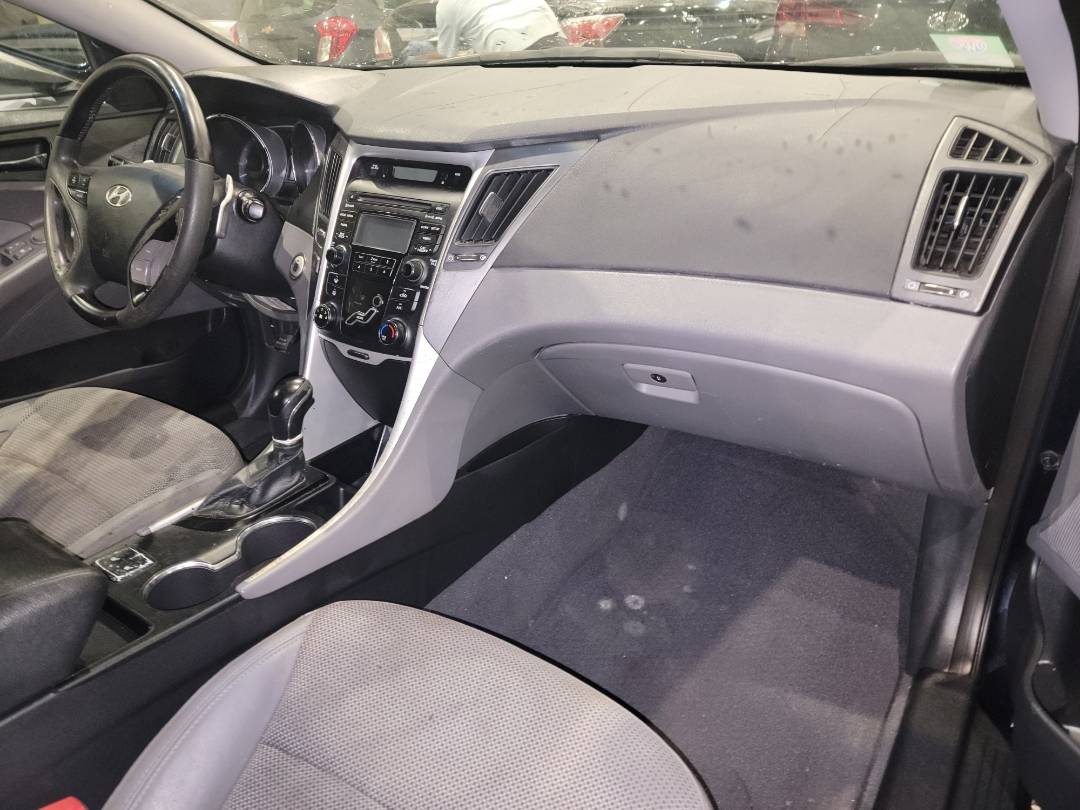2013 HYUNDAI SONATA — 151999 Miles — Lot H730897 - Marhaba Auctions Used Cars - Image 5
