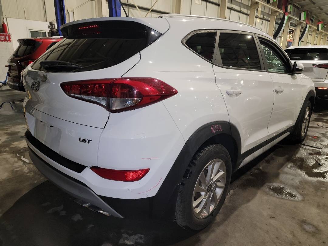2017 HYUNDAI TUCSON — 60642 Miles — Lot 433889 - Marhaba Auctions Used Cars - Image 4