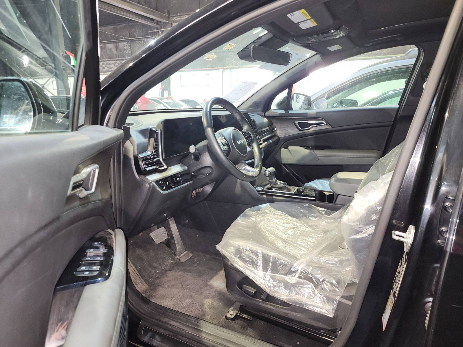 2023 KIA SPORTAGE — 28450 Miles — Lot 010476 — Main - Marhaba Auctions Used Cars - Image 11