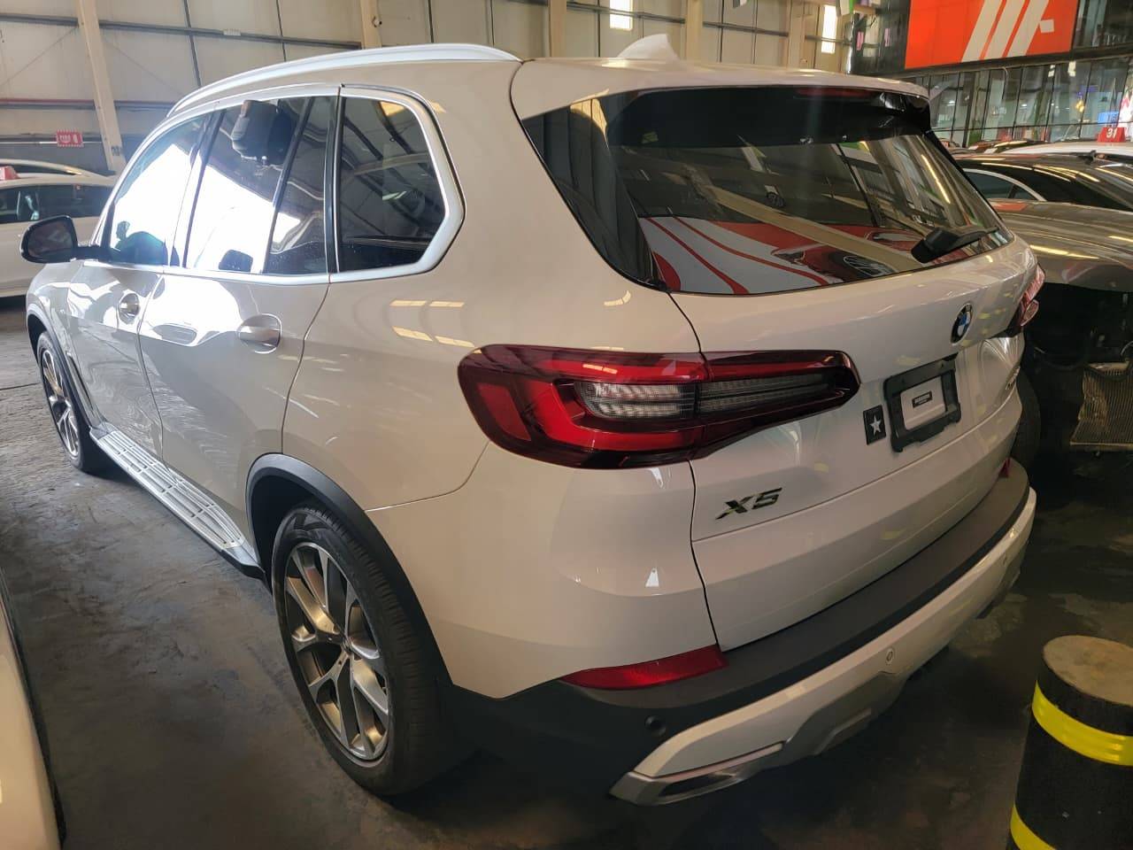 2023 BMW X5 XDRIVE40I — 26242 Miles — Lot 42964370 — Main - Marhaba Auctions Used Cars - Image 6