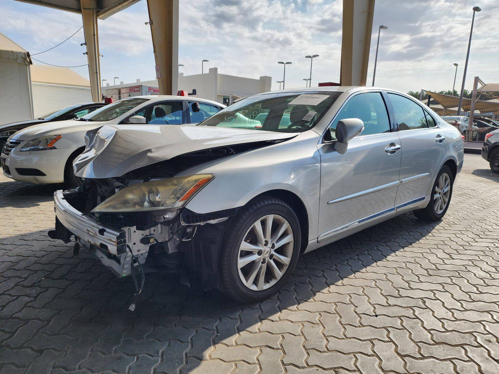 2012 LEXUS ES 350 — 156315 Miles — Lot 37594447 — Souq - Marhaba Auctions Used Cars - Image 5