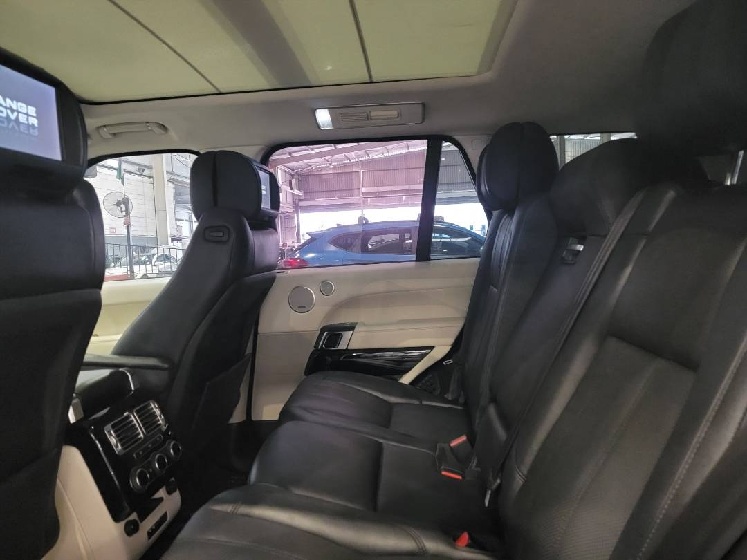 2013 LAND ROVER RANGE ROVER — 123853 Miles — Lot A100809 — Main - Marhaba Auctions Used Cars - Image 9