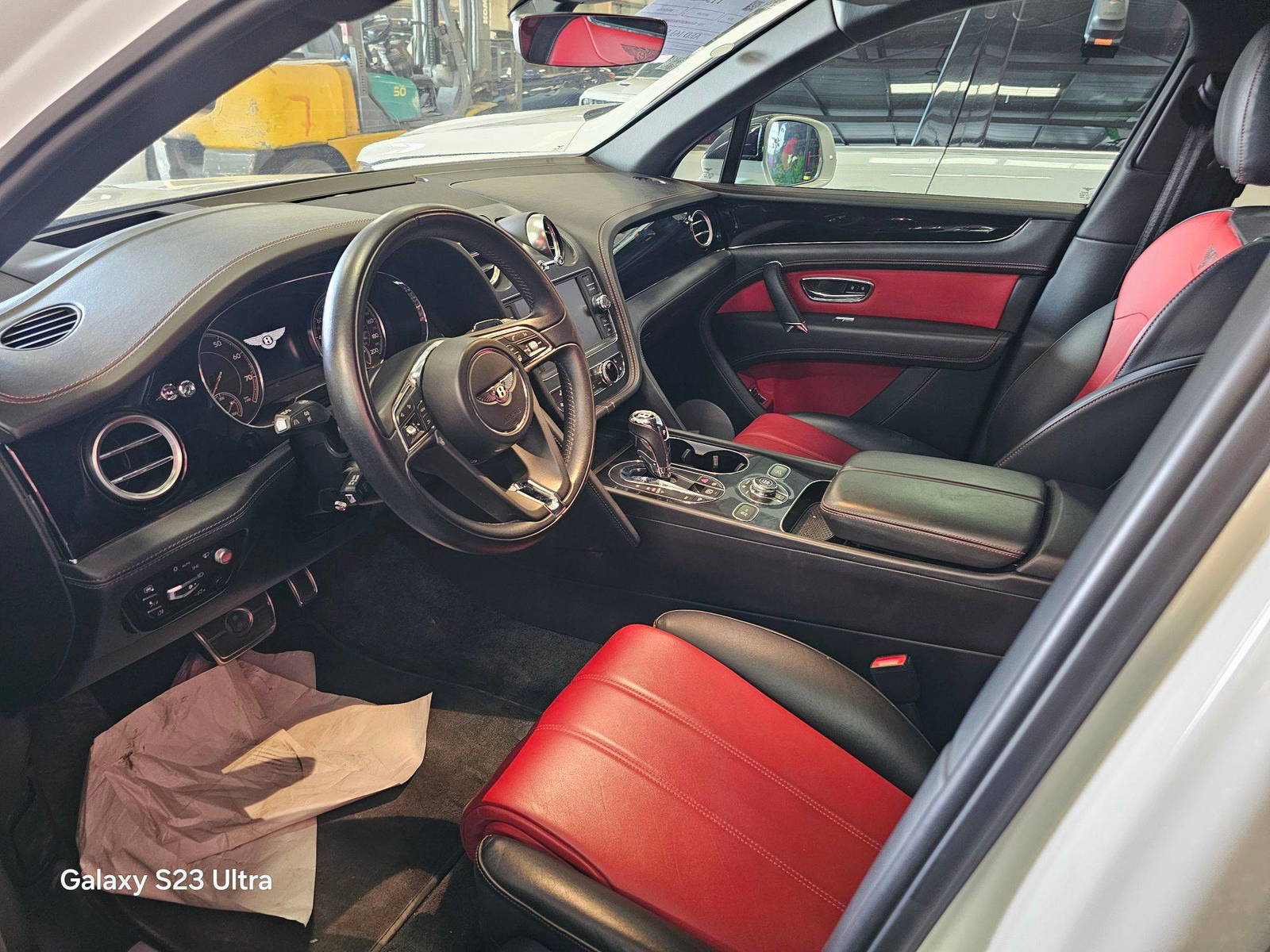 BENTLEY BENTAYGA 2019 - Marhaba Auction Used Cars - Image 8