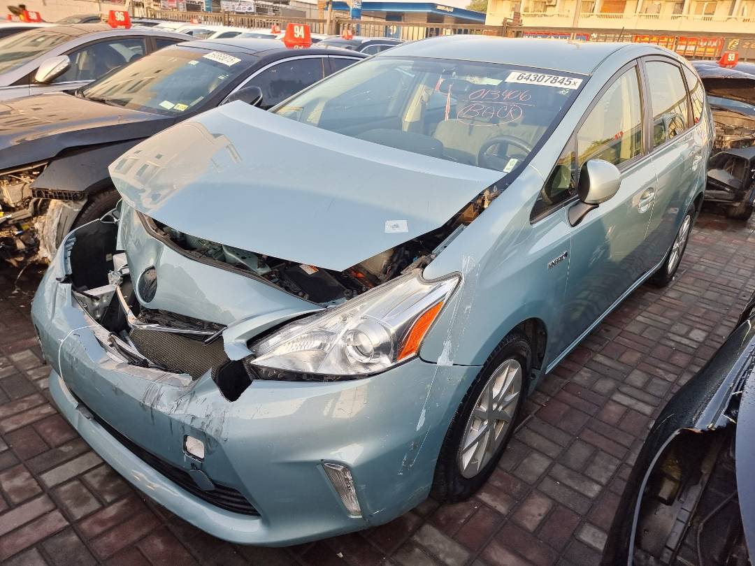 2014 TOYOTA PRIUS V — 129239 Miles — Lot 13406 — Ind. 12 - Marhaba Auctions Used Cars - Image 4