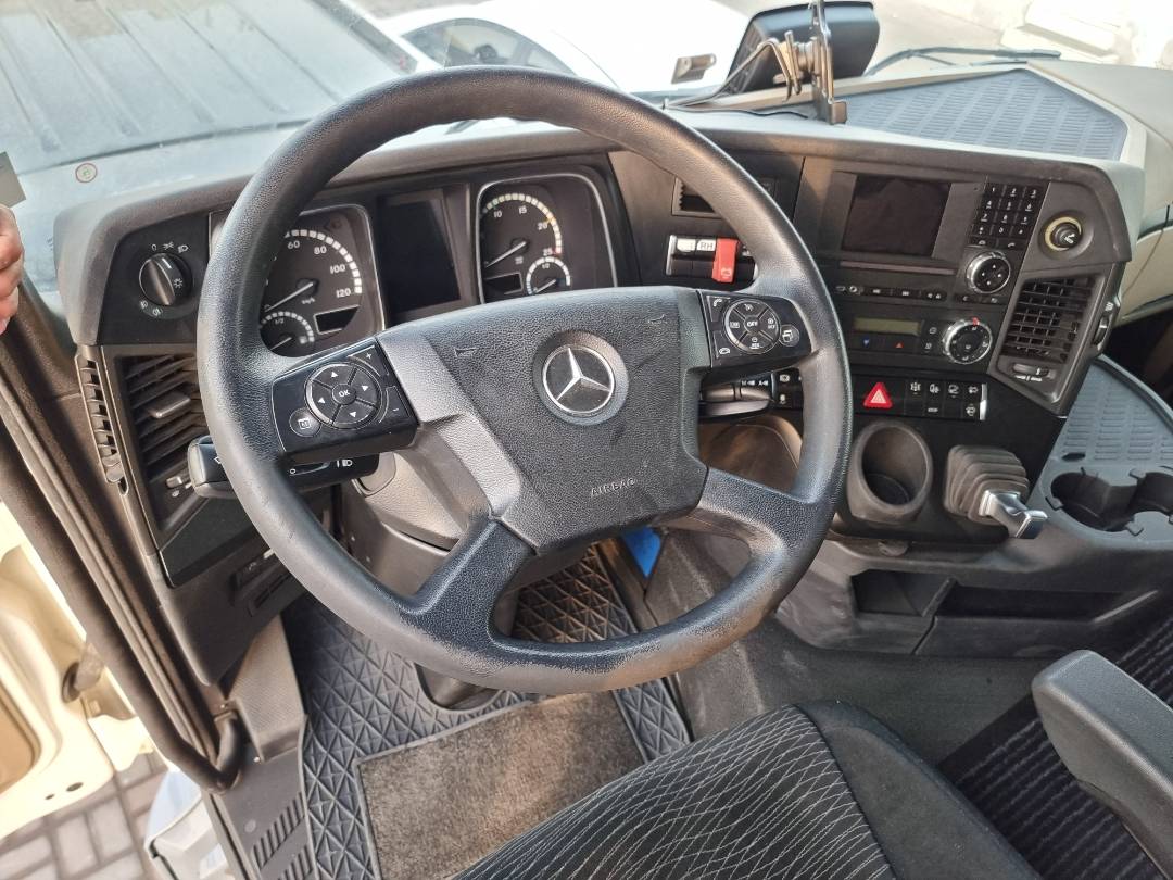 2018 MERCEDES BENZ ACTROS 1845 — 705007 KM — Lot 994730 — Ind. 12 - Marhaba Auctions Used Cars - Image 7