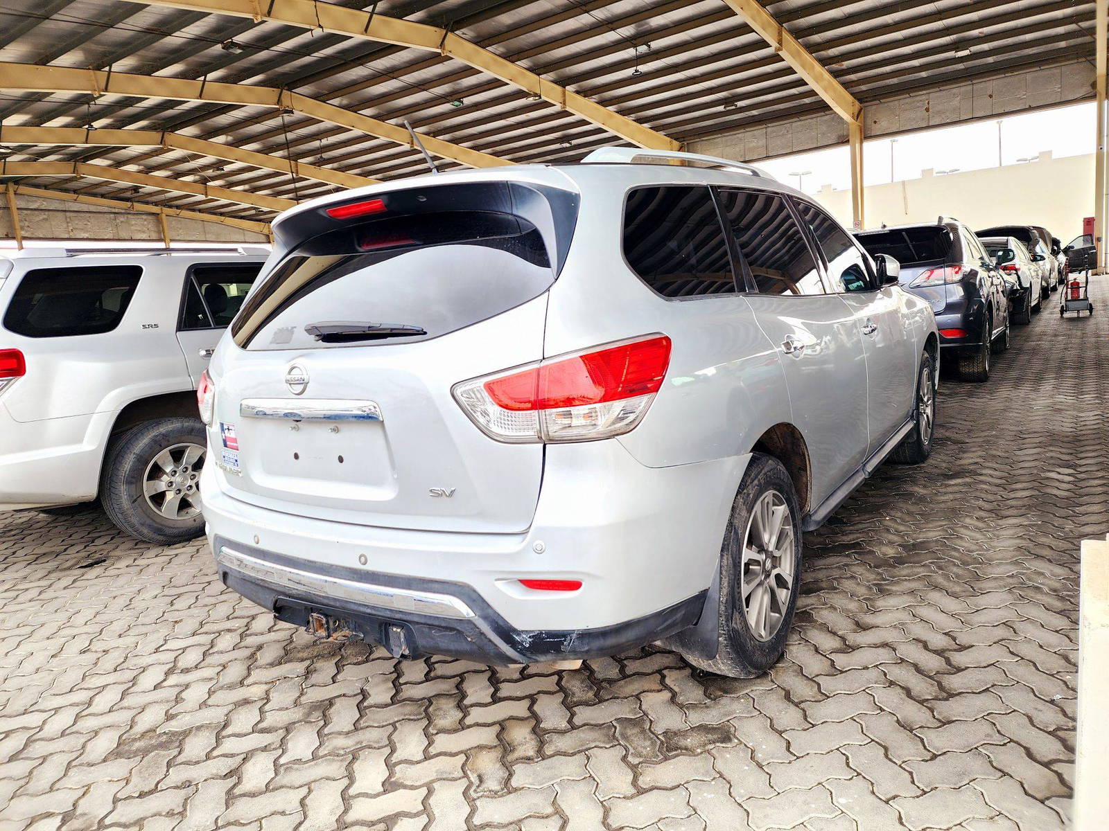 2013 NISSAN PATHFINDER — 136234 Miles — Lot 78961094 — Souq - Marhaba Auctions Used Cars - Image 3