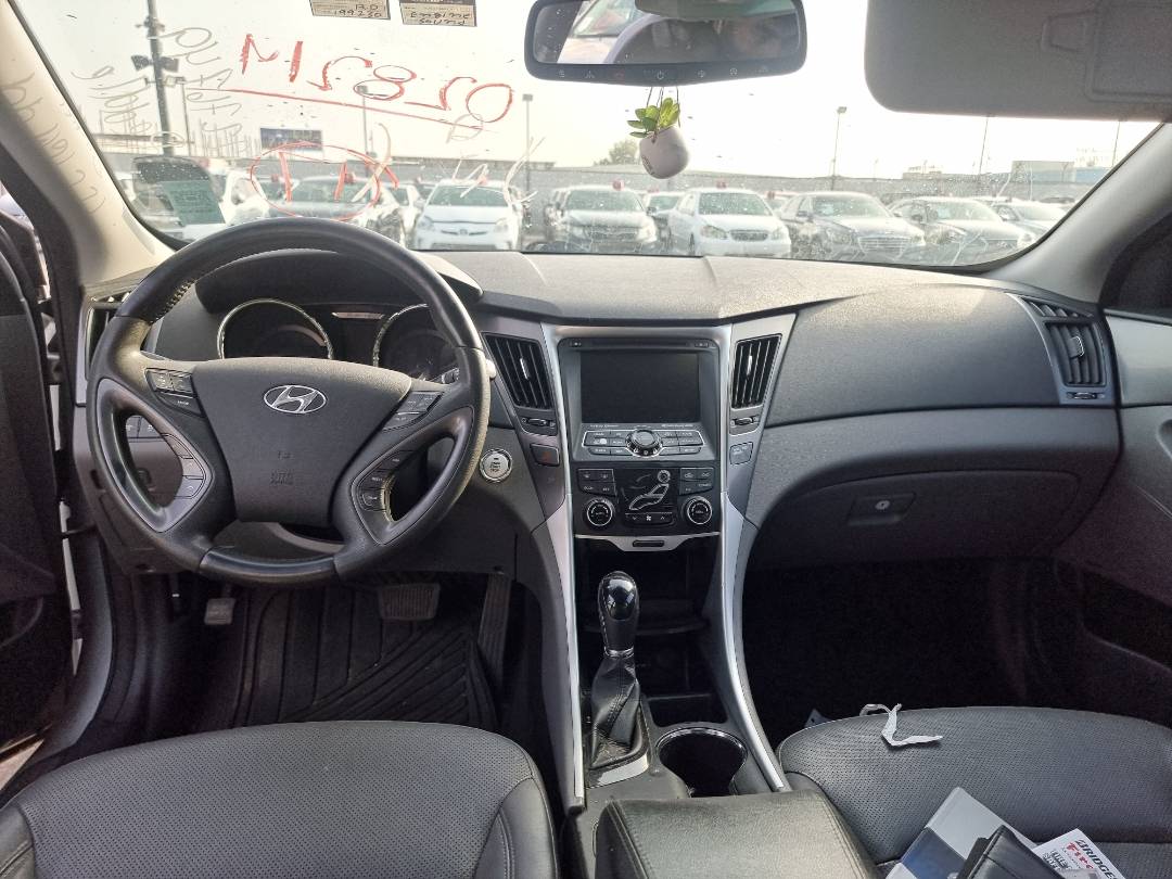 2012 HYUNDAI SONATA — 199230 Miles — Lot 125487 — Ind. 12 - Marhaba Auctions Used Cars - Image 8