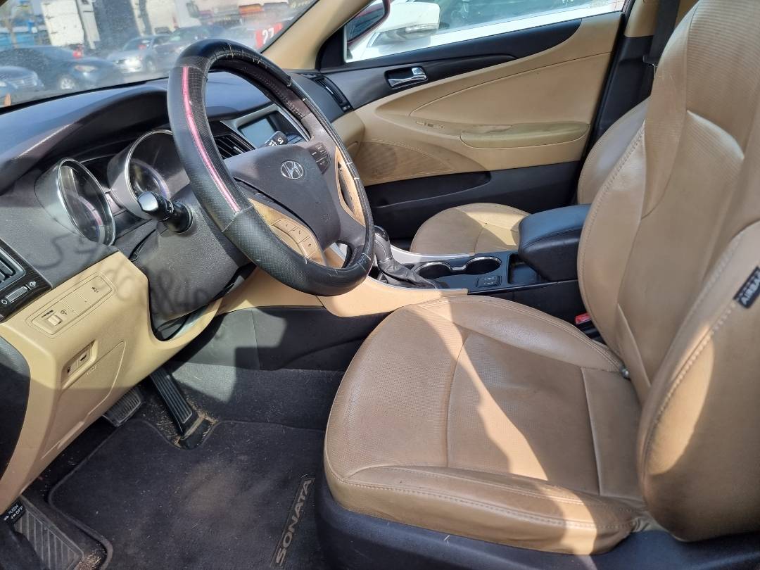2011 HYUNDAI SONATA — 207250 Miles — Lot 215178 — Main - Marhaba Auctions Used Cars - Image 8