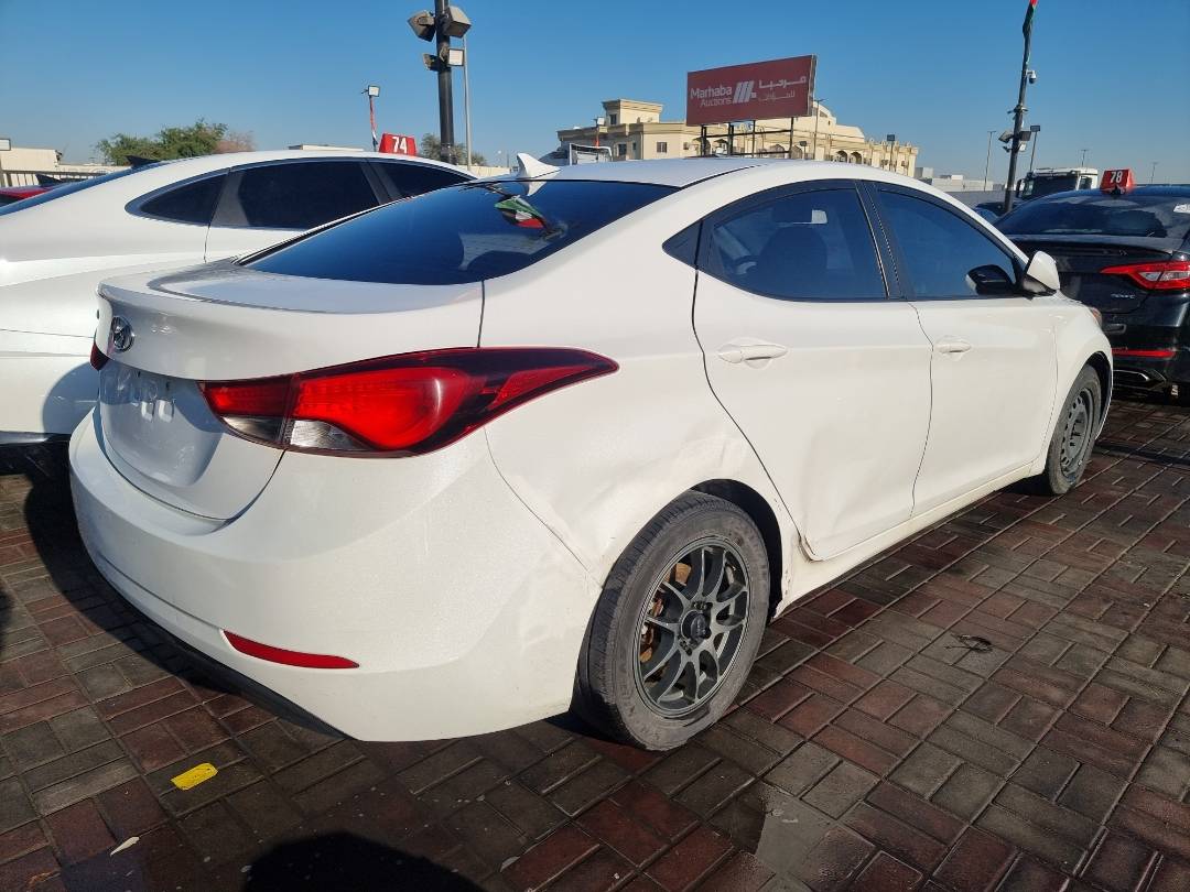 2015 HYUNDAI ELANTRA — 274714 KM — Lot 125487 — Ind. 12 - Marhaba Auctions Used Cars - Image 5