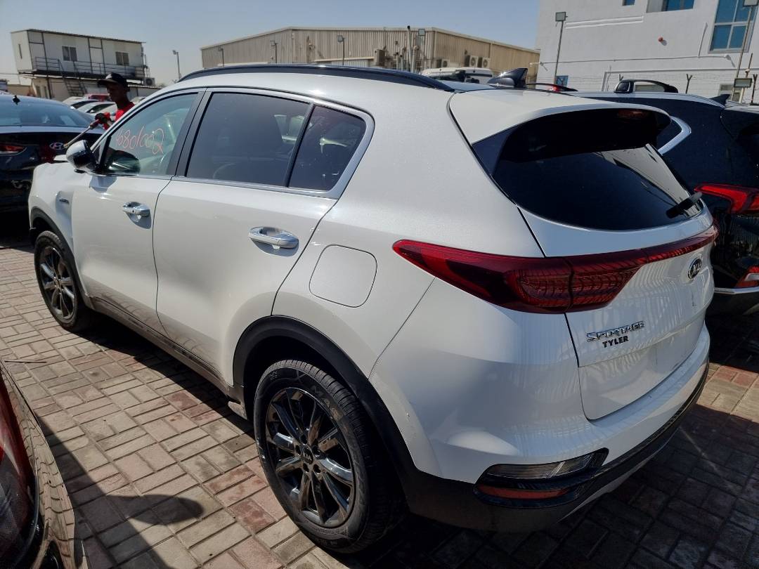 2020 KIA SPORTAGE — 111667 Miles — Lot 215487 — Ind. 12 - Marhaba Auctions Used Cars - Image 4