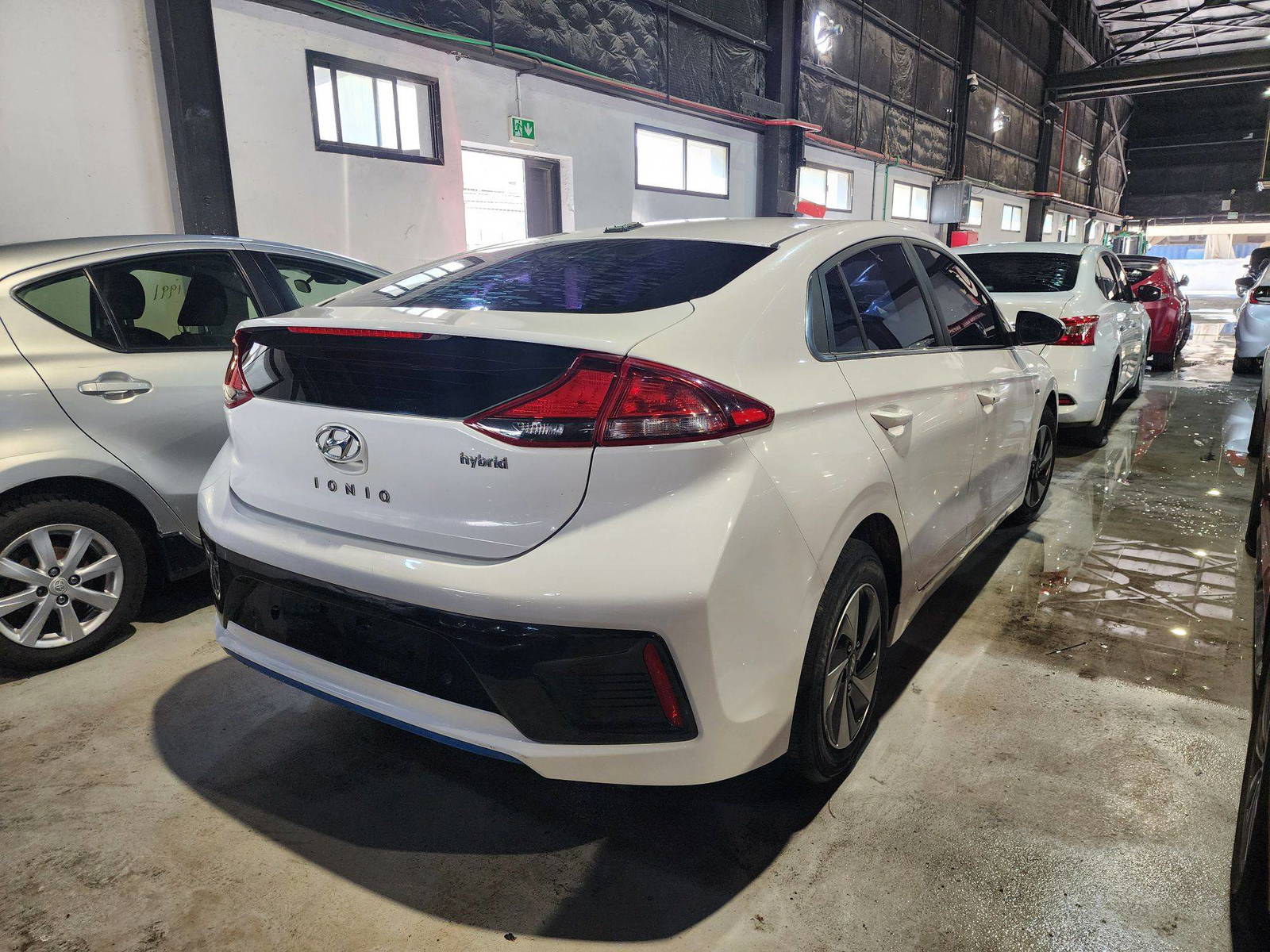 2018 HYUNDAI IONIQ — 143428 KM — Lot 049064 — Main - Marhaba Auctions Used Cars - Image 4