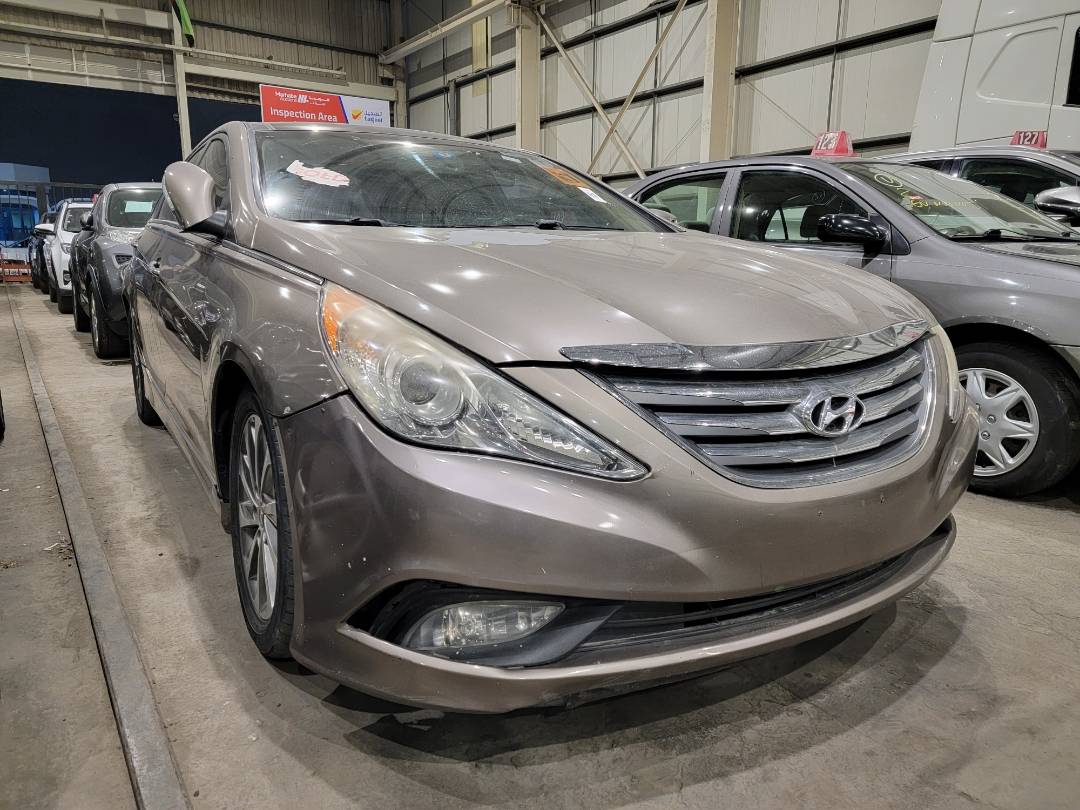 2014 HYUNDAI SONATA — 143708 Miles — Lot EH840146 — Main - Marhaba Auctions Used Cars - Image 4