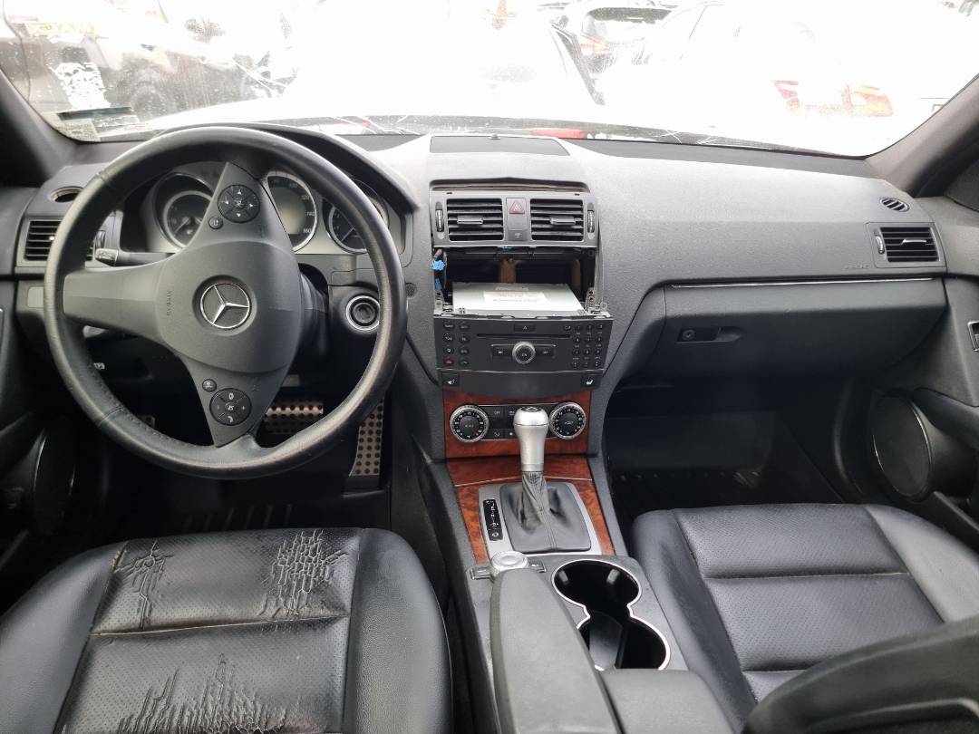 2010 MERCEDES BENZ C300 — 215457 Miles — Lot R104325 — Main - Marhaba Auctions Used Cars - Image 8
