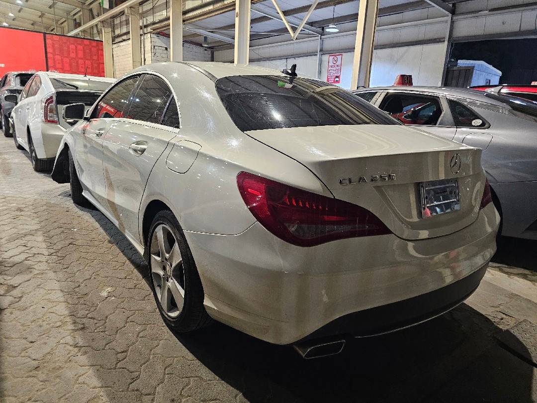MERCEDES BENZ CLA 250