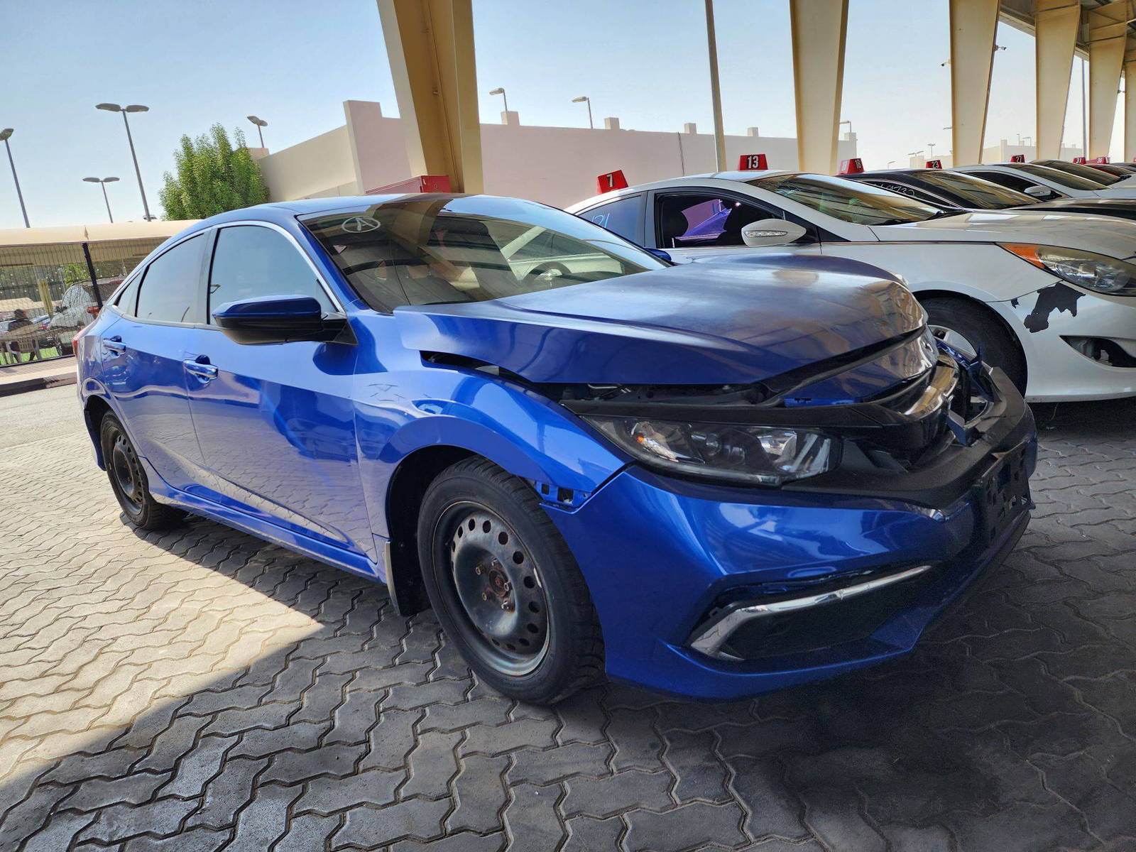 2019 HONDA CIVIC — 80950 KM — Lot KH002627 — Main - Marhaba Auctions Used Cars - Image 4
