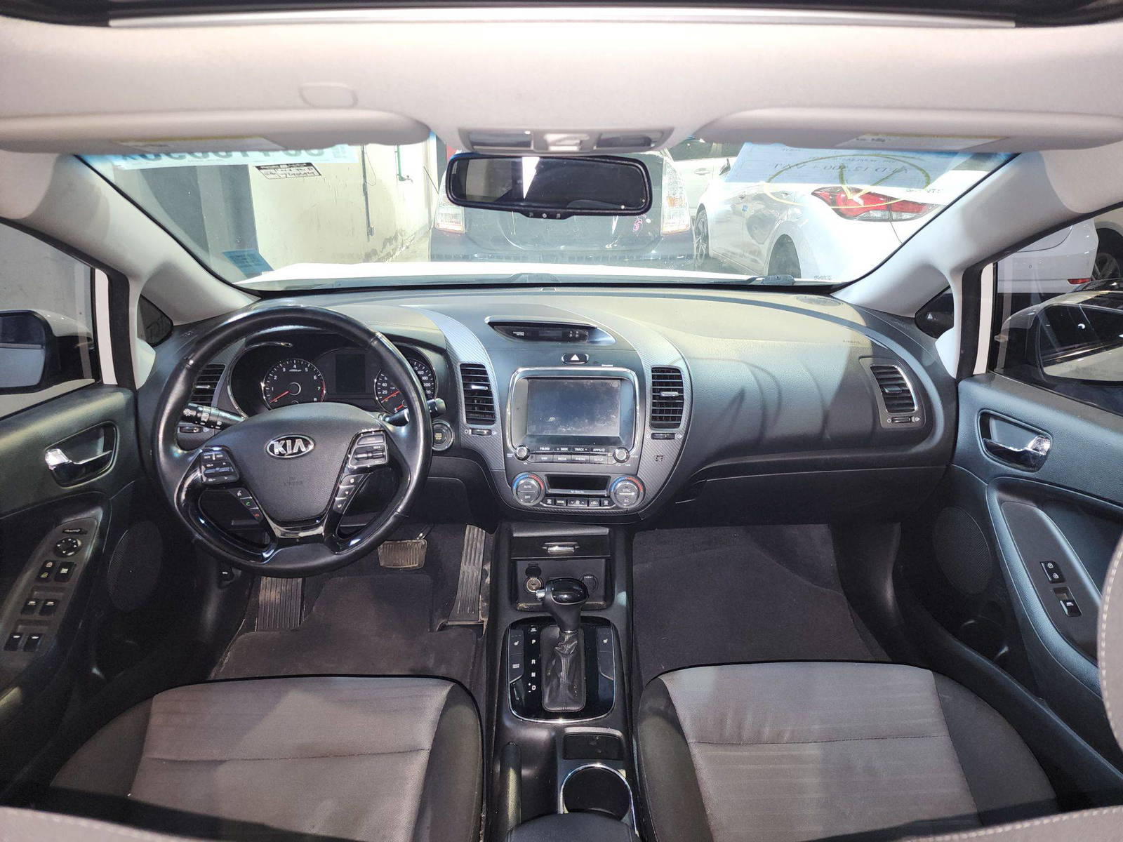 2018 KIA FORTE — 174044 KM — Lot 55416595 — Al Quoz - Marhaba Auctions Used Cars - Image 8