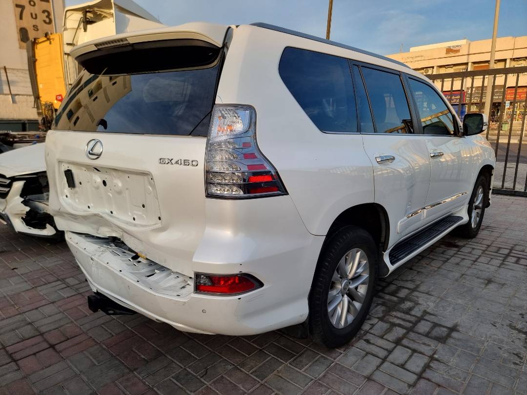 2018 LEXUS GX 460 — 123674 Miles — Lot 215487 — Ind. 12 - Marhaba Auctions Used Cars - Image 4